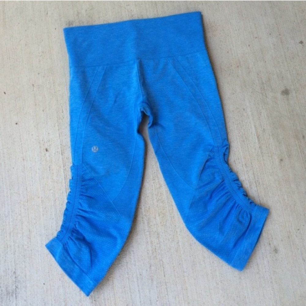 Lululemon In the Flow Crop